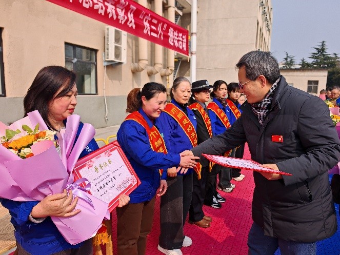 巾幗展芳華，奮進新征程——南陽二機集團舉辦女工工作總結表彰會暨“慶三八”趣味活動